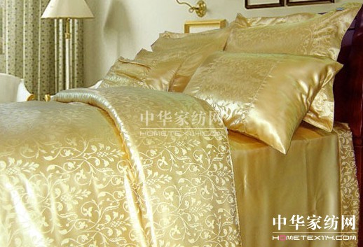 真絲家紡水洗和干洗時(shí)需注意的問題