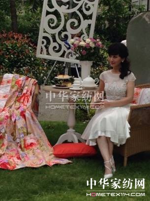 趙雅芝為博洋家紡拍攝品牌大片花絮曝光