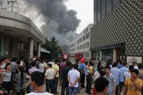 南通居夢萊家紡昨發生大火幸無人傷亡