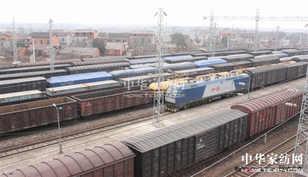 快遞鐵路爭(zhēng)奪戰(zhàn):順豐申通先后開(kāi)通電商專列
