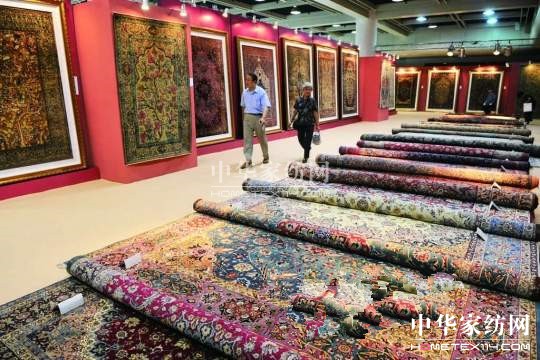 青海省首次舉辦手工地毯拍賣會(huì)