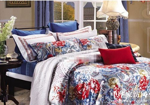 歐派家紡:寫實(shí)花卉 油畫人生