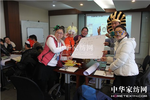 堂皇集團(tuán)舉行4D創(chuàng)新拓展培訓(xùn)