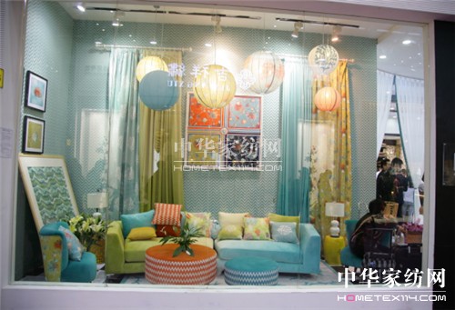 ���ڼҼ���ˇ�߼Ҿ��b�չ���L�в�ˇ���]