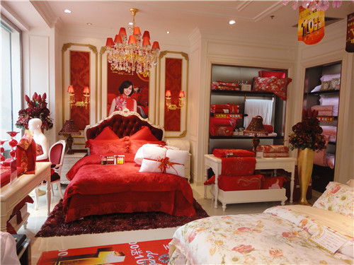 黛富妮“為愛加冕”創(chuàng)富基金會5月10日召開