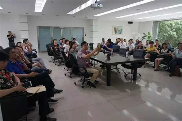 家紡企業(yè)“紅領(lǐng)”行創(chuàng)新、求變、學(xué)先進(jìn)