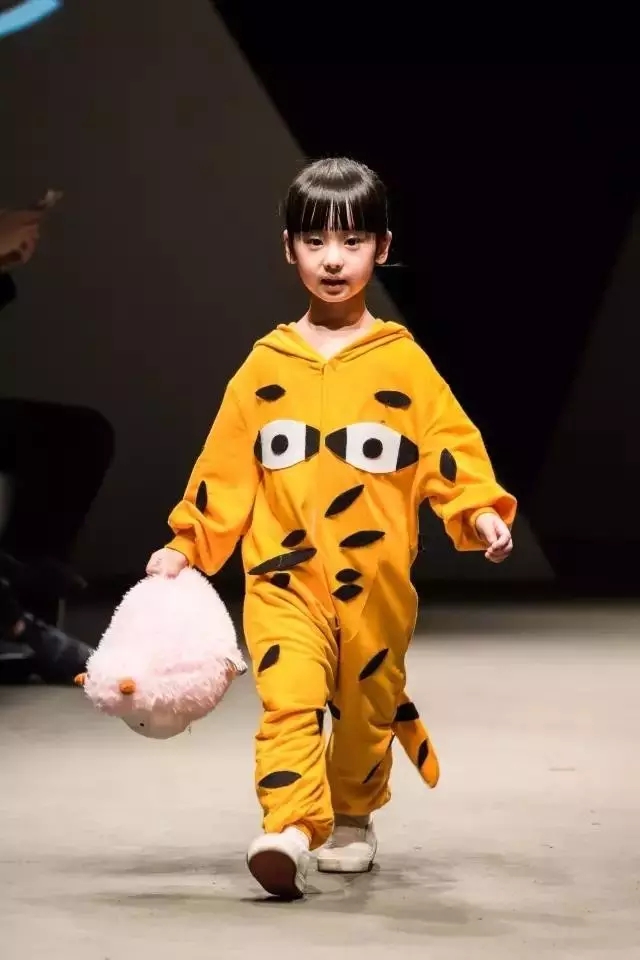 時尚設計師齊聚FASHIONSHOWCASE—絲博會成為杭州時尚平臺