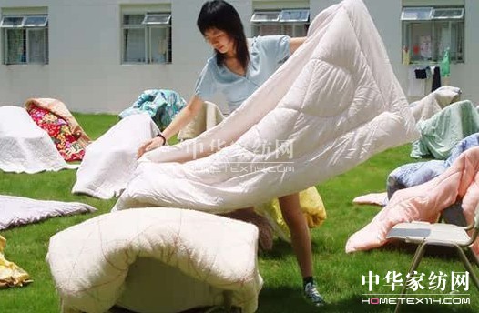 美浴生活:60%室內(nèi)污染來(lái)自被子,99%的人都不知道!