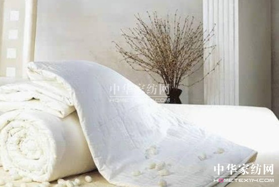 美浴生活:60%室內(nèi)污染來(lái)自被子,99%的人都不知道!