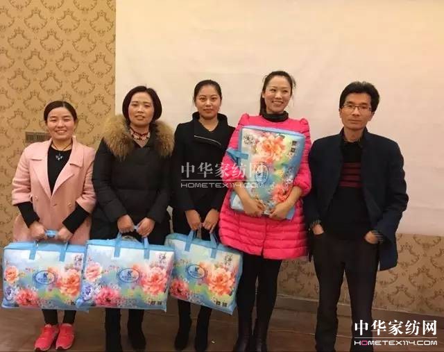 �Pʢ�Ҽ�����������Ӣ�R����ɽ�������@�����£�