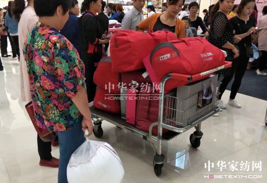 艾萊依家紡購(gòu)新品贏0元港澳游活動(dòng)火爆進(jìn)行中