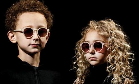 輕奢禮品主題走俏深圳禮品展引領(lǐng)時(shí)尚風(fēng)潮