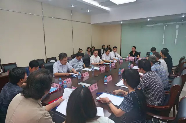 �Ҹ�������ζϯ����ͨ������������300���Ҽ��aƷ��Ů��ʣ�