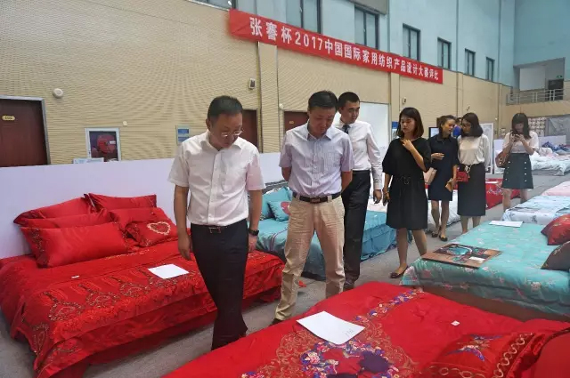 �Ҹ�������ζϯ����ͨ������������300���Ҽ��aƷ��Ů�����