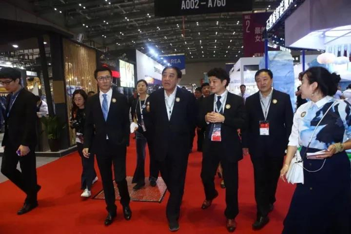 彰顯紡織大國(guó)風(fēng)范,中紡聯(lián)“秋季聯(lián)展”開幕