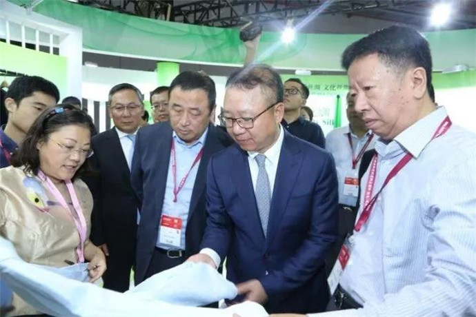 彰顯紡織大國(guó)風(fēng)范,中紡聯(lián)“秋季聯(lián)展”開幕