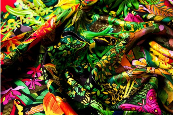 同樣是絲巾,奧羅拉憑什么敢說媲美愛馬仕?