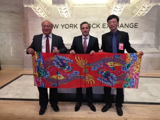 同樣是絲巾,奧羅拉憑什么敢說媲美愛馬仕?