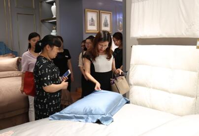 精紡匹馬棉床品“浙江制造”團(tuán)體標(biāo)準(zhǔn)制定啟動(dòng)研討會(huì)在博洋家紡順利召開(kāi)