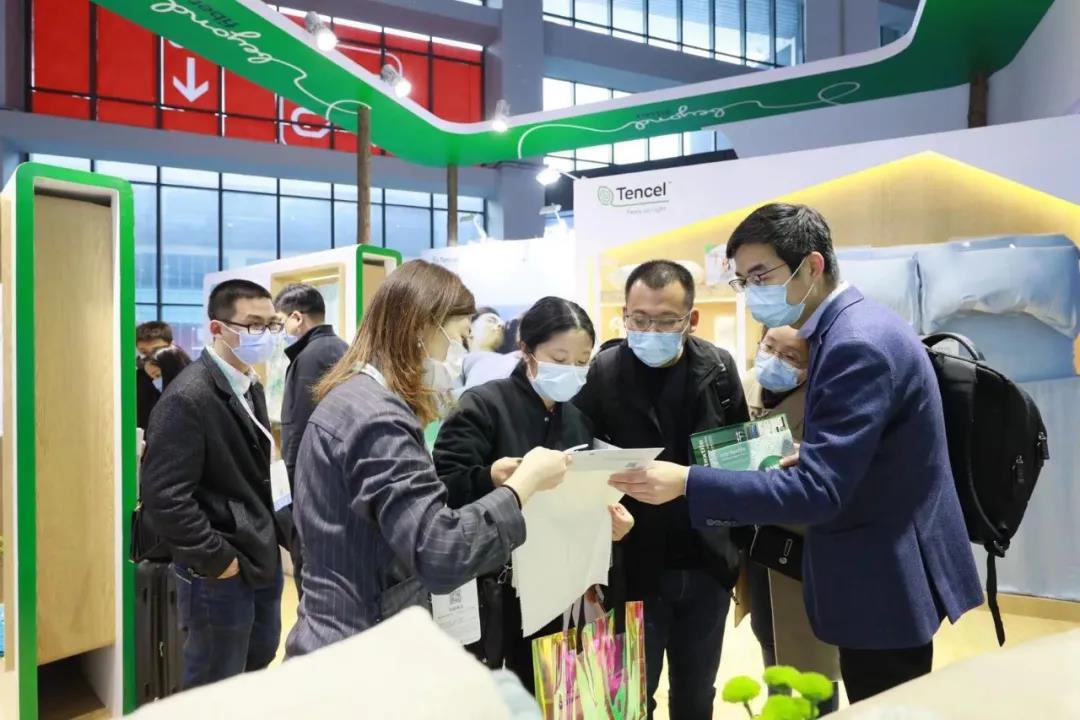 ��̼��z™Ʒ���w�S���࣬�v���Ҽ�չ�ϡ�Դ����Ȼ�����m����